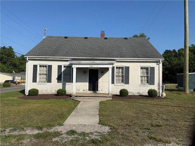 546 Railroad AVE, Wakefield, VA 23888