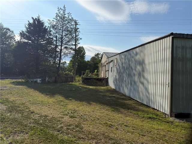 546 Railroad AVE, Wakefield, VA 23888