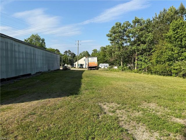 546 Railroad AVE, Wakefield, VA 23888