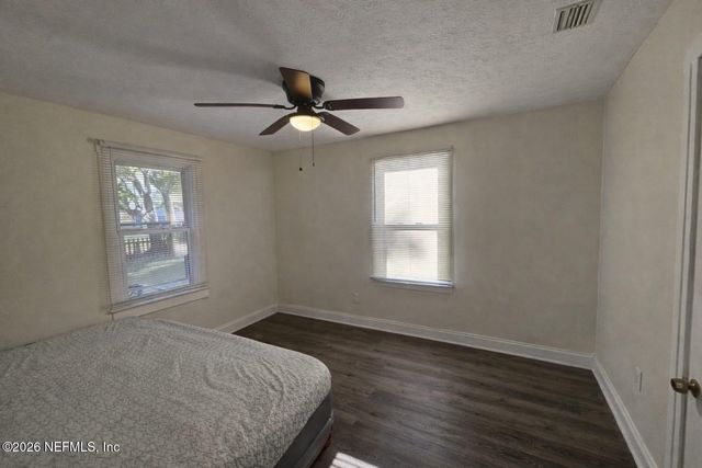 3072 BESSENT Road, Jacksonville, FL 32218