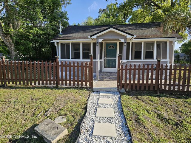 3072 BESSENT Road, Jacksonville, FL 32218