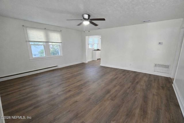 3072 BESSENT Road, Jacksonville, FL 32218