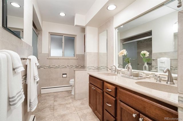 7625 W 25th Avenue, Lakewood, CO 80214