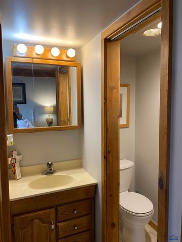 7380 MUIRFIELD DR, Rapid City, SD 57702