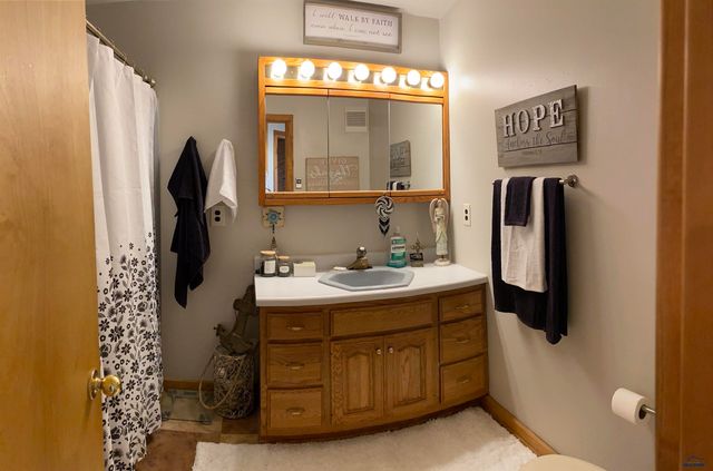 7380 MUIRFIELD DR, Rapid City, SD 57702