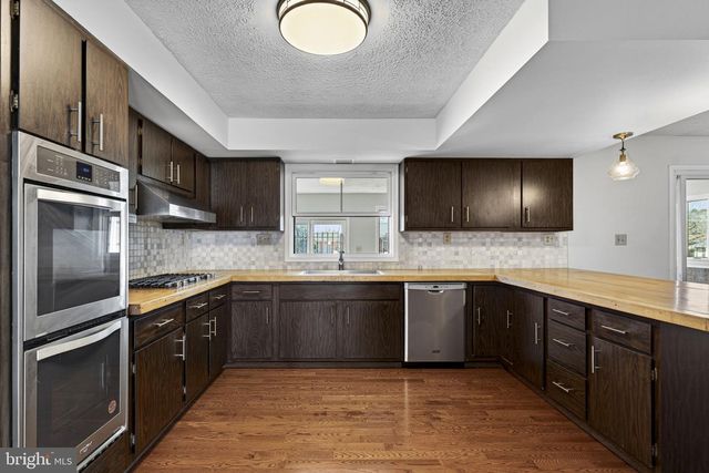 1317 CAROLINE ST, Winchester, VA 22601