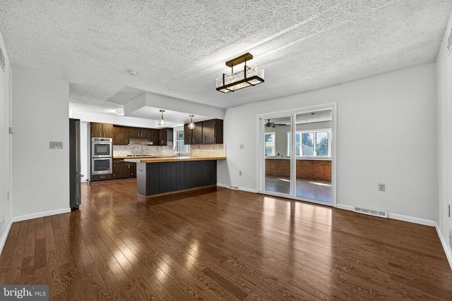 1317 CAROLINE ST, Winchester, VA 22601