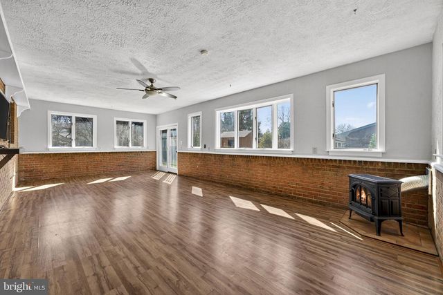 1317 CAROLINE ST, Winchester, VA 22601