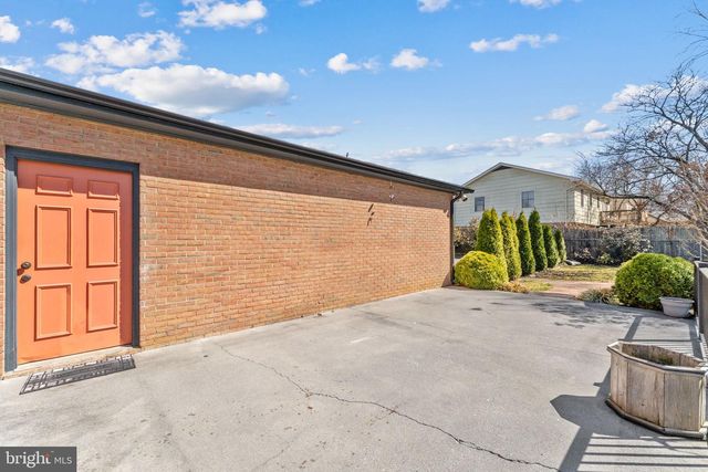 1317 CAROLINE ST, Winchester, VA 22601