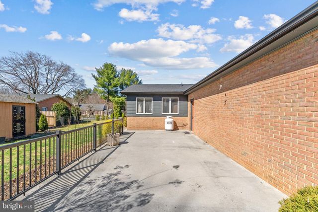 1317 CAROLINE ST, Winchester, VA 22601