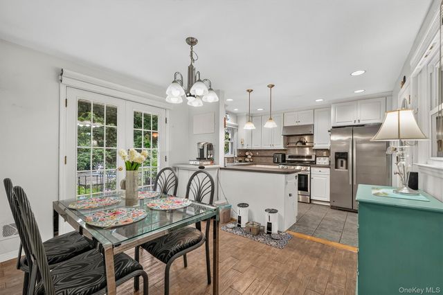 11 Lorraine Court, New City, NY 10956