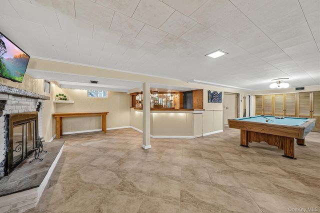 11 Lorraine Court, New City, NY 10956