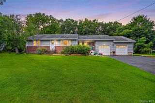 11 Lorraine Court, New City, NY 10956