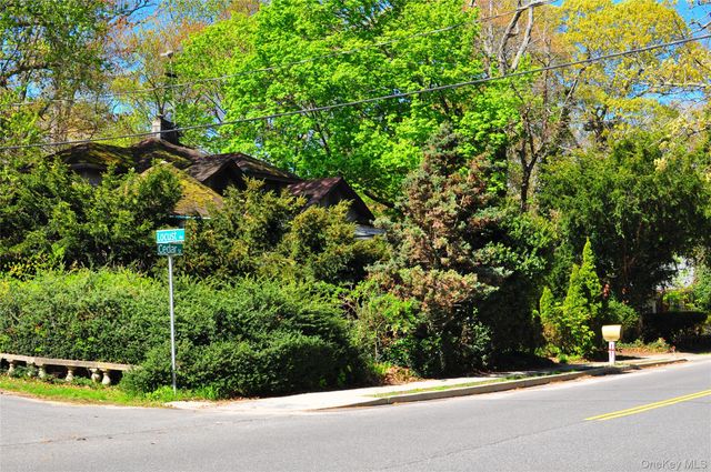 50 Cedar Street, Stony Brook, NY 11790