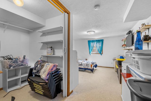 1521 2nd St SE, Minot, ND 58701
