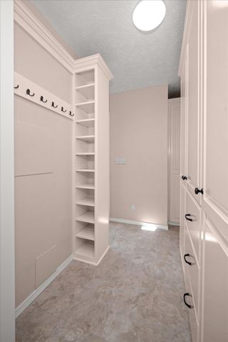 6710 N Prairie Crest Rd, Spokane, WA 99224