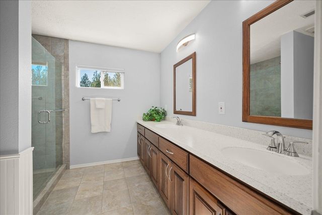 6710 N Prairie Crest Rd, Spokane, WA 99224