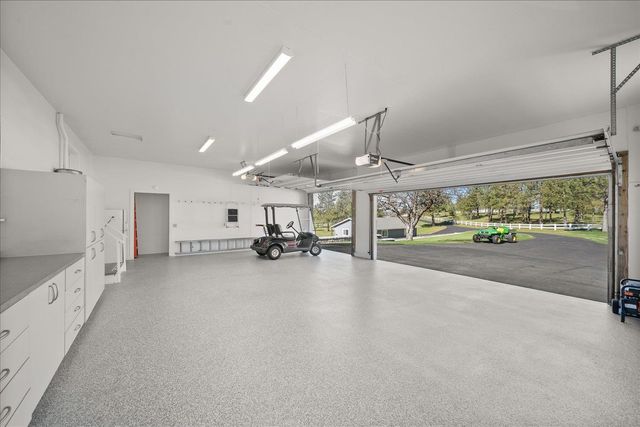 6710 N Prairie Crest Rd, Spokane, WA 99224