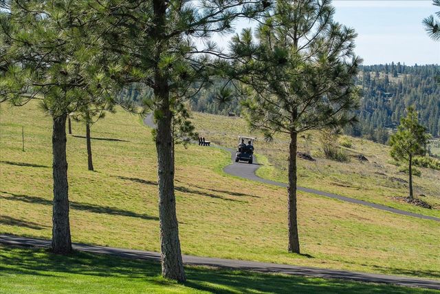 6710 N Prairie Crest Rd, Spokane, WA 99224