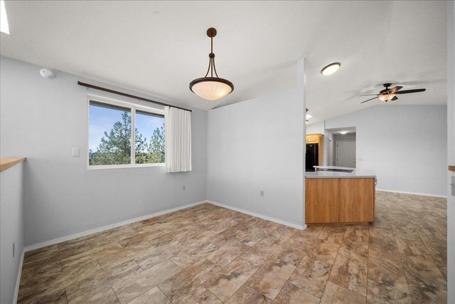 6710 N Prairie Crest Rd, Spokane, WA 99224