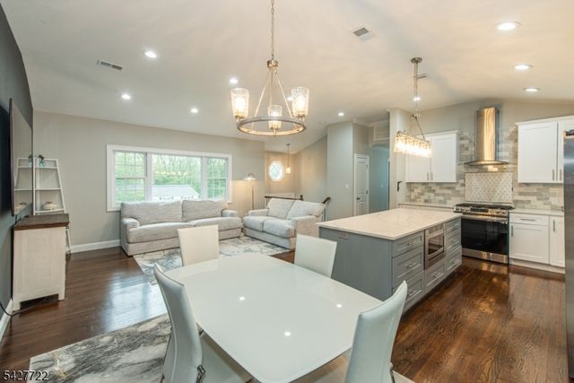 450 Herrick Dr, Rockaway Twp., NJ 07801