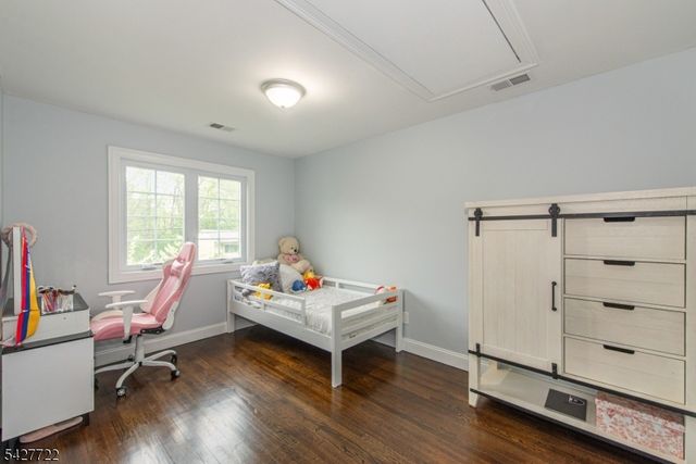 450 Herrick Dr, Rockaway Twp., NJ 07801