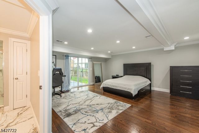 450 Herrick Dr, Rockaway Twp., NJ 07801