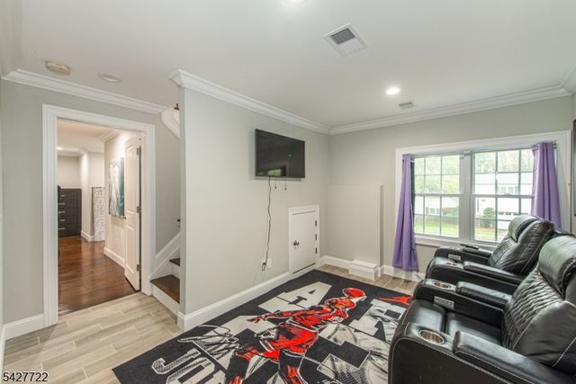 450 Herrick Dr, Rockaway Twp., NJ 07801