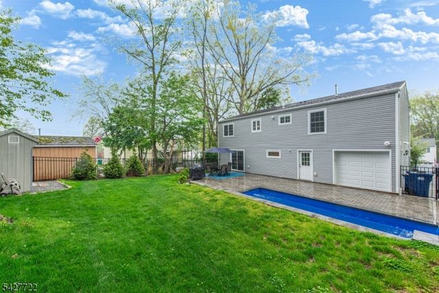 450 Herrick Dr, Rockaway Twp., NJ 07801