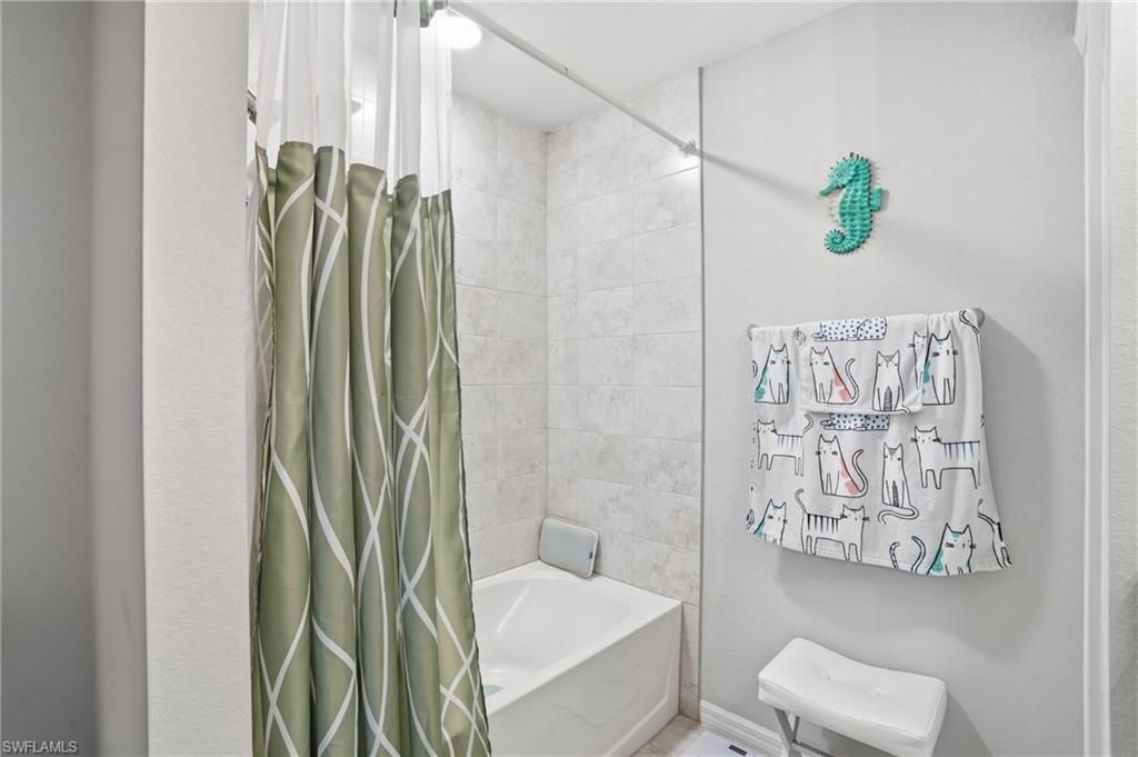 Image 21 of property listing at 1201 NW 14th PL, Cape Coral, FL 33993