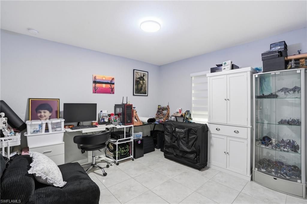 Image 22 of property listing at 1201 NW 14th PL, Cape Coral, FL 33993