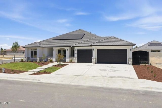 13615 Velma Pearl Way, Bakersfield, CA 93314