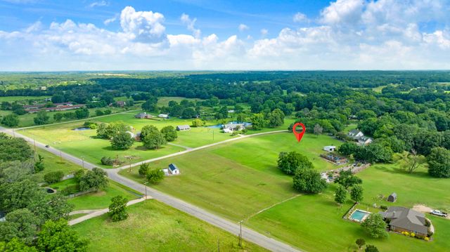 146 County Road 33985, Powderly, TX 75473