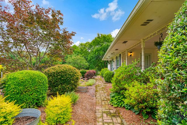 146 County Road 33985, Powderly, TX 75473