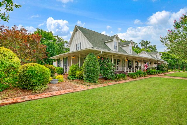 146 County Road 33985, Powderly, TX 75473