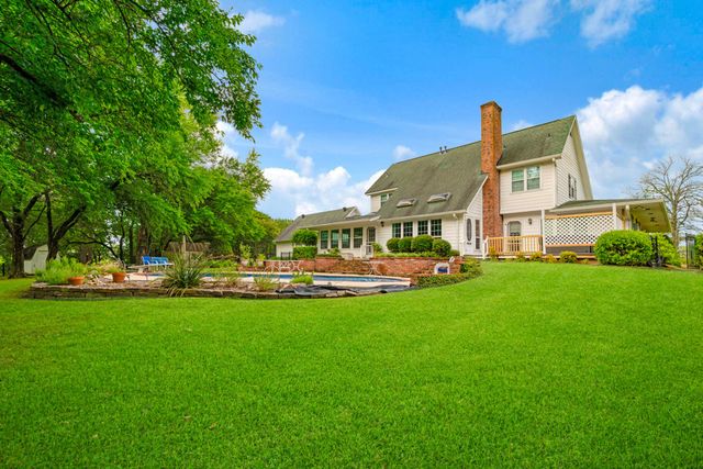 146 County Road 33985, Powderly, TX 75473