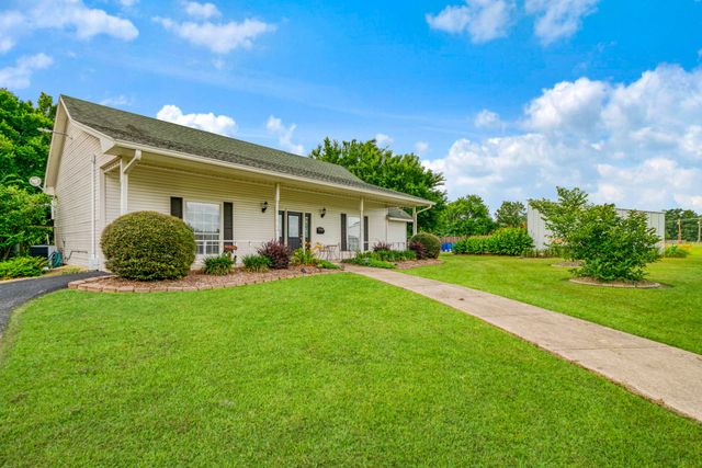 146 County Road 33985, Powderly, TX 75473
