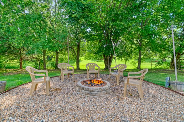 146 County Road 33985, Powderly, TX 75473