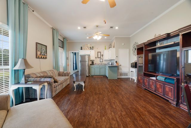 146 County Road 33985, Powderly, TX 75473