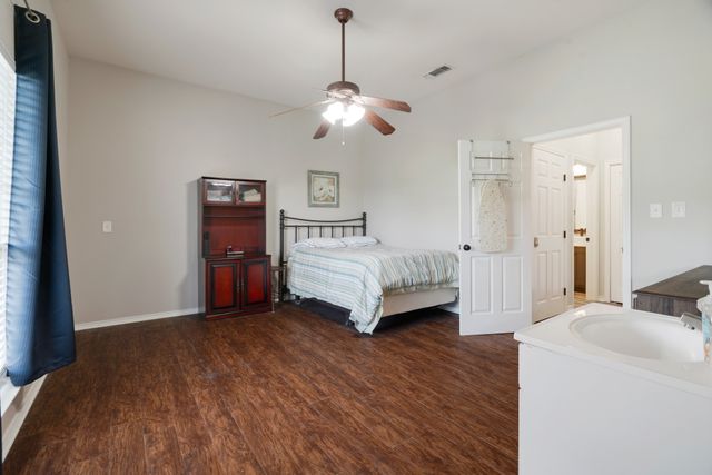 146 County Road 33985, Powderly, TX 75473