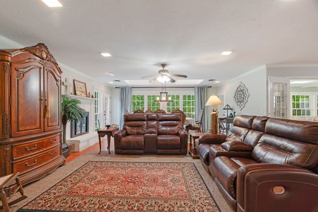 146 County Road 33985, Powderly, TX 75473