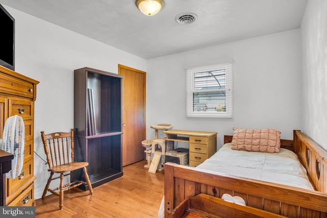 301 CATHERINE ST, Greencastle, PA 17225