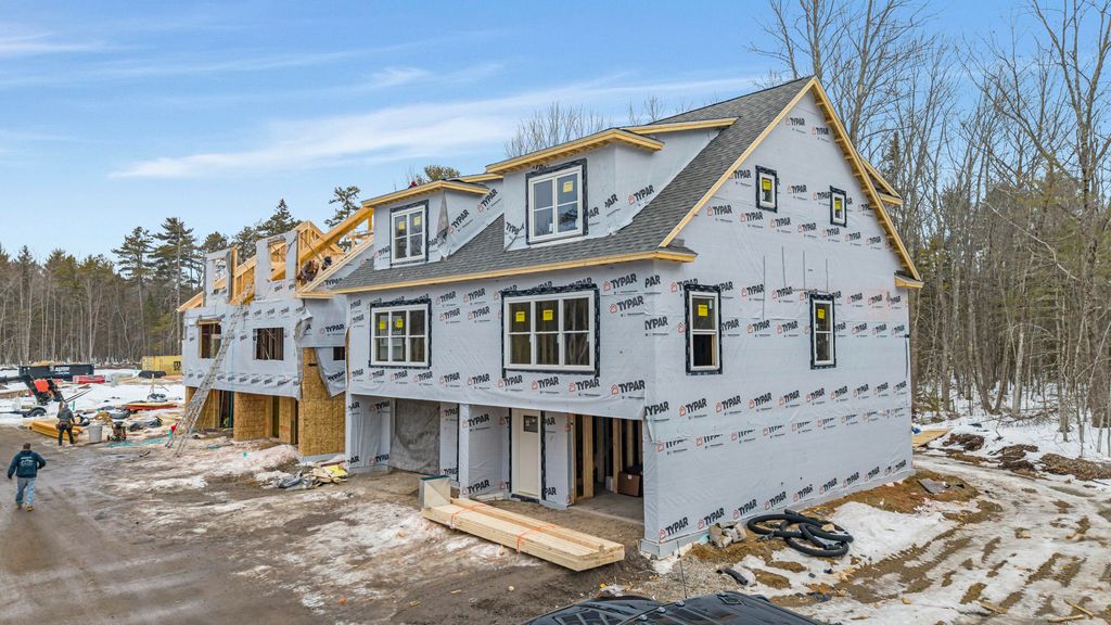 8 Creekside Court 9, Kennebunk, ME 04043 — photo 2