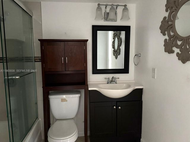 1780 79th St Cswy C214, North Bay Village, FL 33141