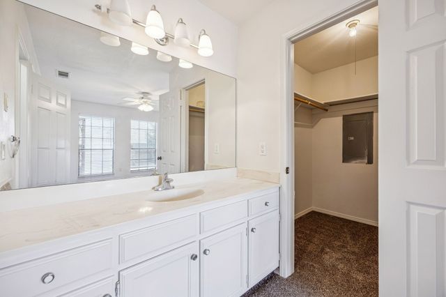 6504 Chicory Court R, Dallas, TX 75214