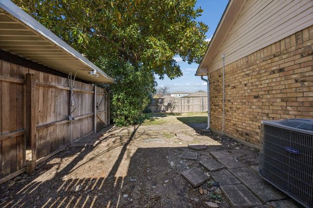 6504 Chicory Court R, Dallas, TX 75214