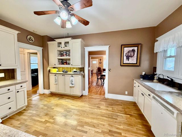 324 S Bowman Avenue, Holyoke, CO 80734