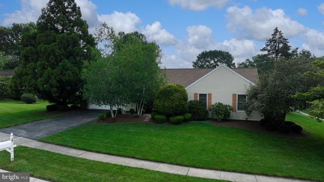 47 BUCKINGHAM DR, Reading, PA 19610
