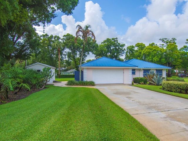 2301 Avalon Avenue, Vero Beach, FL 32960