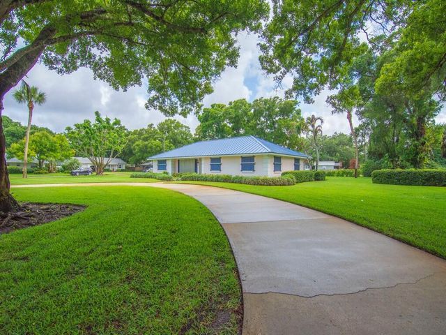 2301 Avalon Avenue, Vero Beach, FL 32960